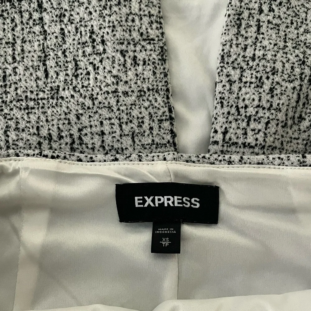 Express Black & White Textured‎ Pencil Skirt XS
